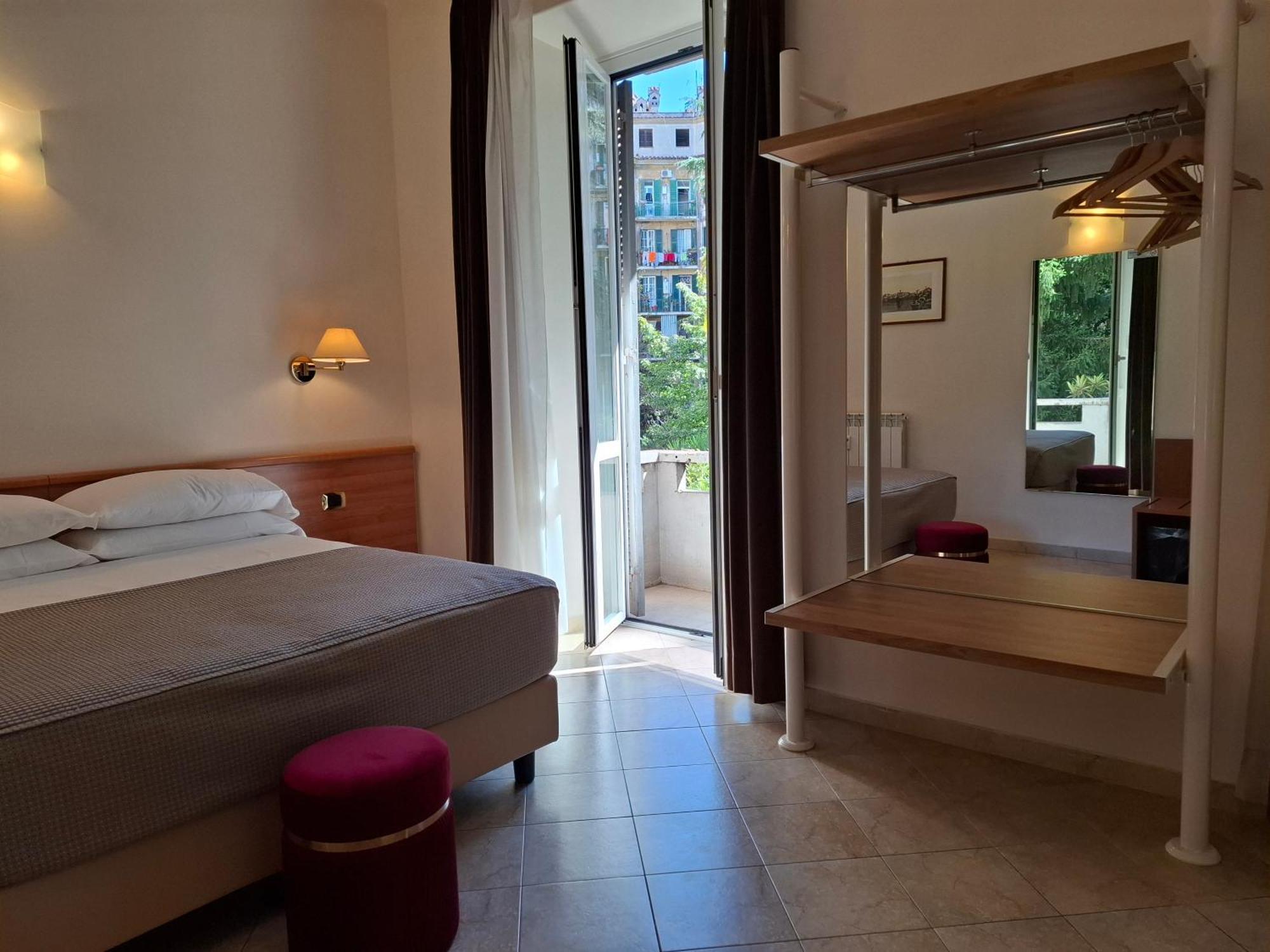 Hotel Principe Eugenio Rome Bagian luar foto